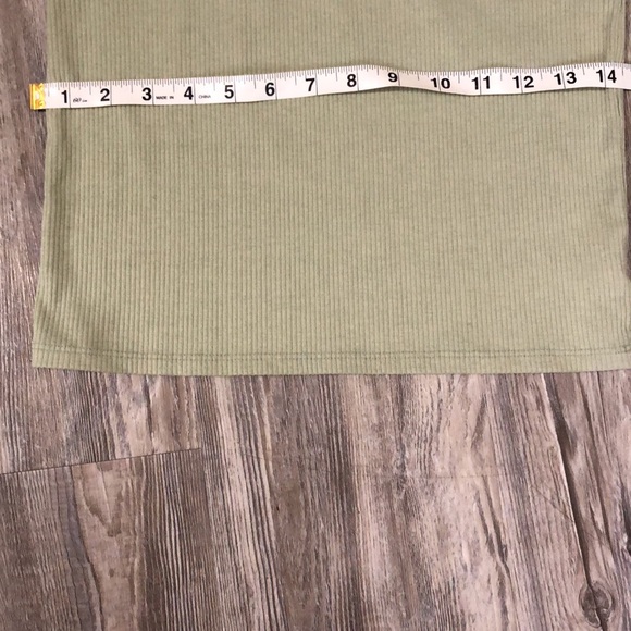 American Eagle Green Ribbed Halter Tank Top Size Large - Picture 11 of 11
